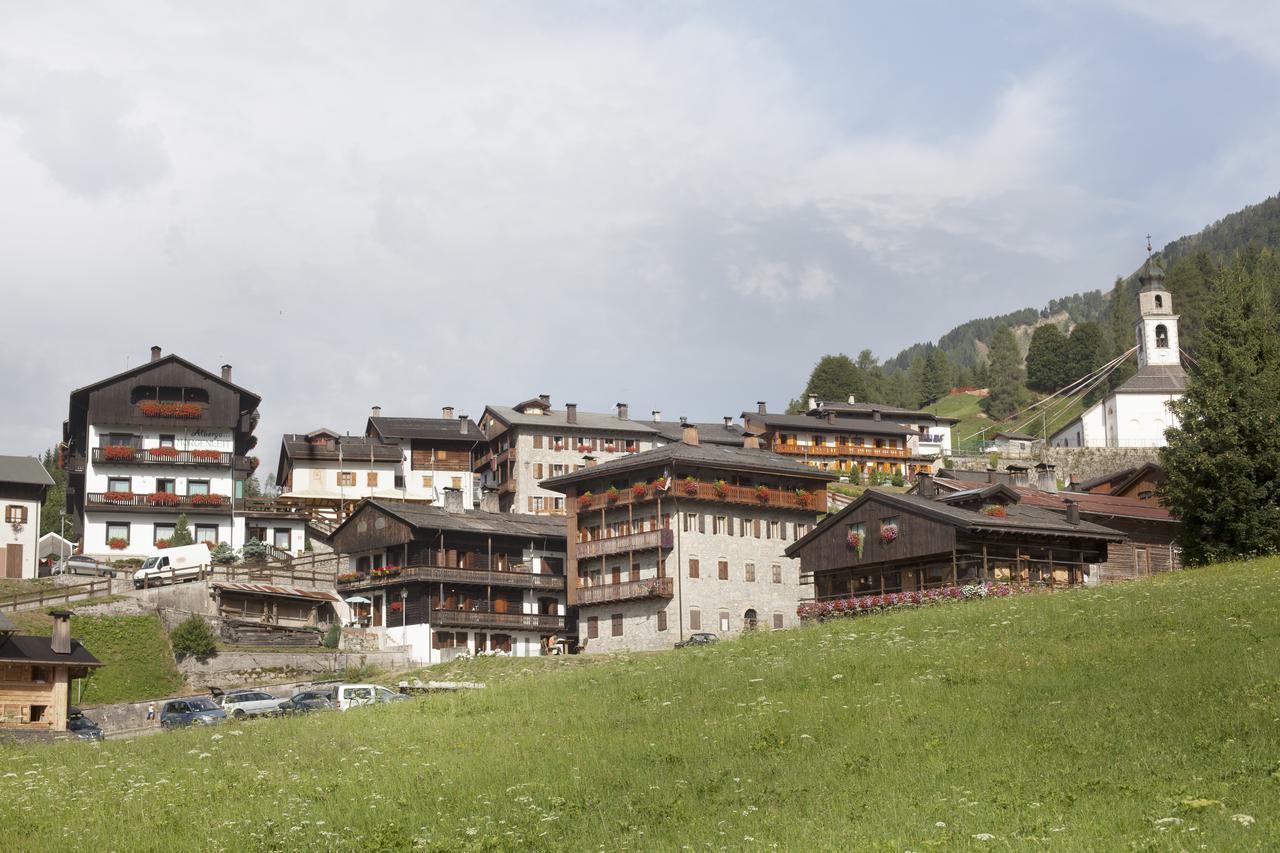 Morgenleit Hotel Sauris Exterior foto